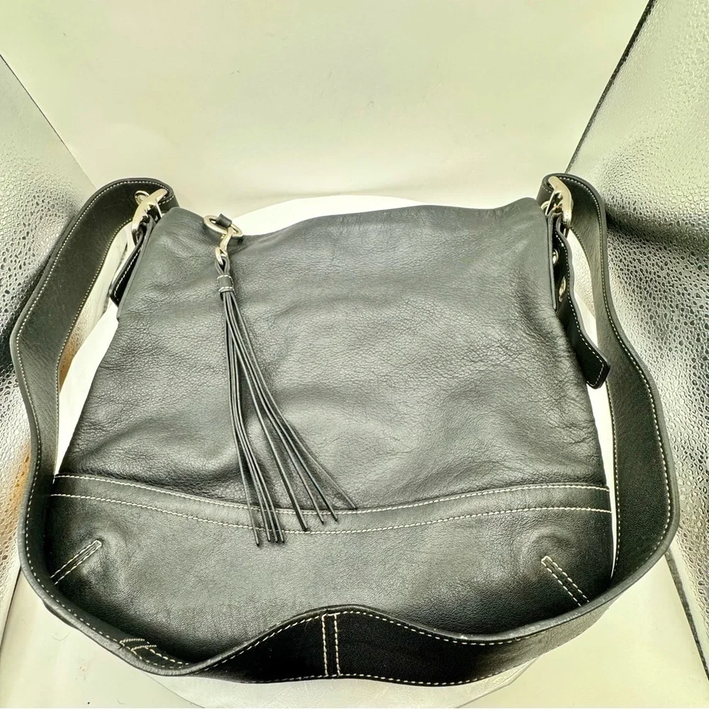 EUC Vintage Authentic COACH  #1415 Black Leather Legacy Slim Crossbody‎
